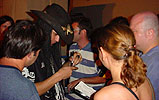 Juanmi (plus one) gets signed by Eric Sardinas